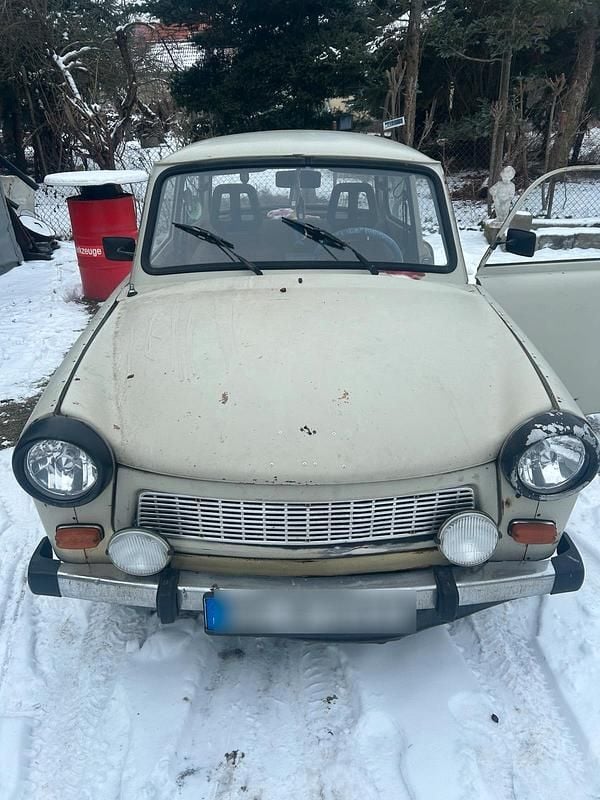 Beige Gebraucht 1983 Trabant 601 Limousine | 4.399 € - Bild 1/4