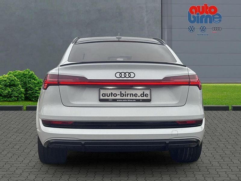 Gebraucht Audi e-tron Sportback Performance 369 kW (503 PS) 2021 Gletscherweiß metallic SUV
