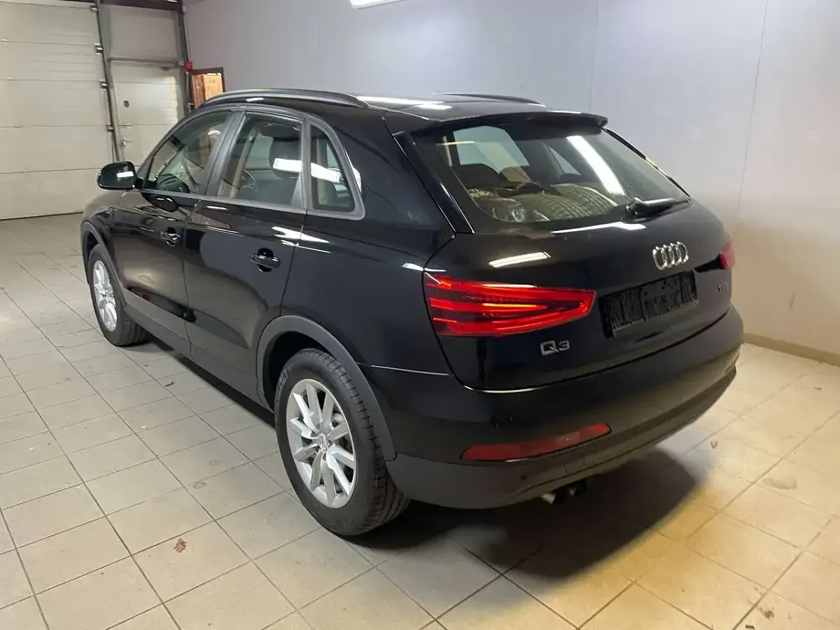 Gebraucht Audi Q3 150 PS (110 kW) 2014 Mythosschwarz metallic SUV