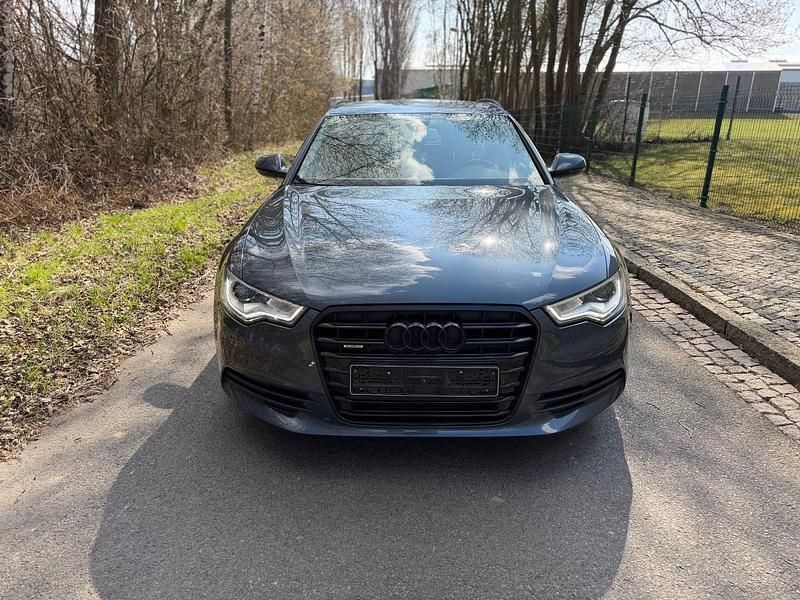 Gebraucht Audi A6 Comfort 204 PS (150 kW) 2011 Grau Kombi