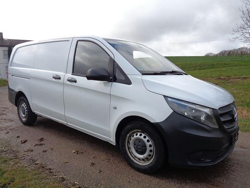 Gebraucht Mercedes Vito 88 PS (64 kW) 2015 Weiß Van