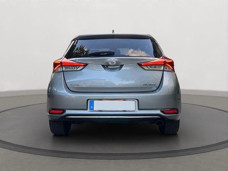 Gebraucht Toyota Auris Comfort 116 PS (85 kW) 2015 Grau Limousine