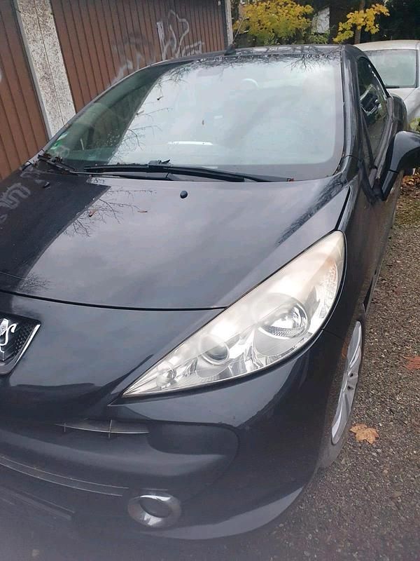 Schwarz Gebraucht 2008 Peugeot 207 CC Cabrio | 900 € (Superpreis) - Bild 1/4