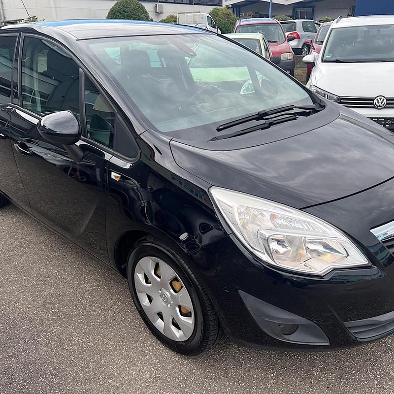 Schwarz Gebraucht 2011 Opel Meriva Edition Van / Kleinbus | 5.650 € (Teuer) - Bild 1/4
