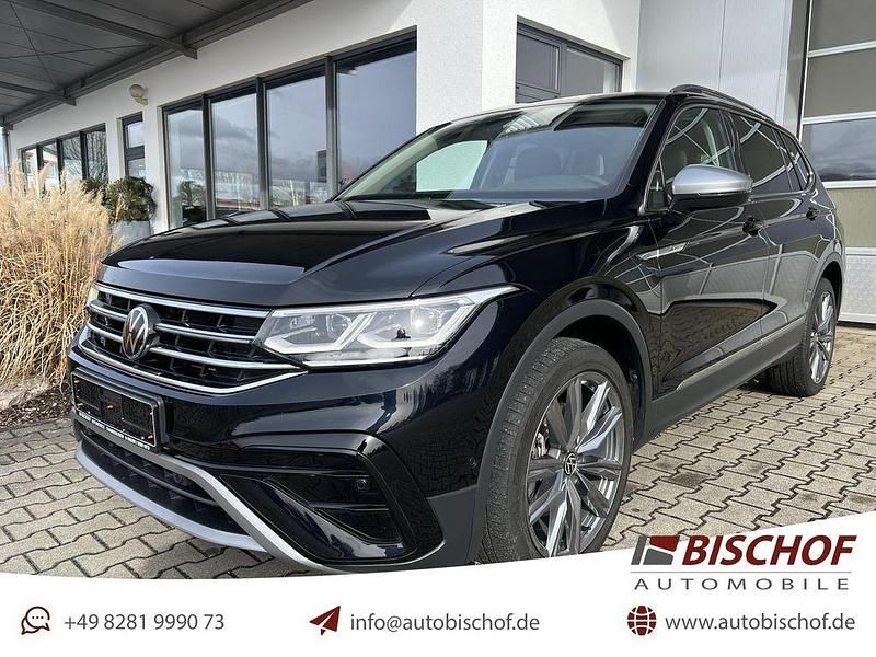 Gebraucht VW Tiguan Allspace 200 PS (147 kW) 2023 Deep black perleffekt SUV