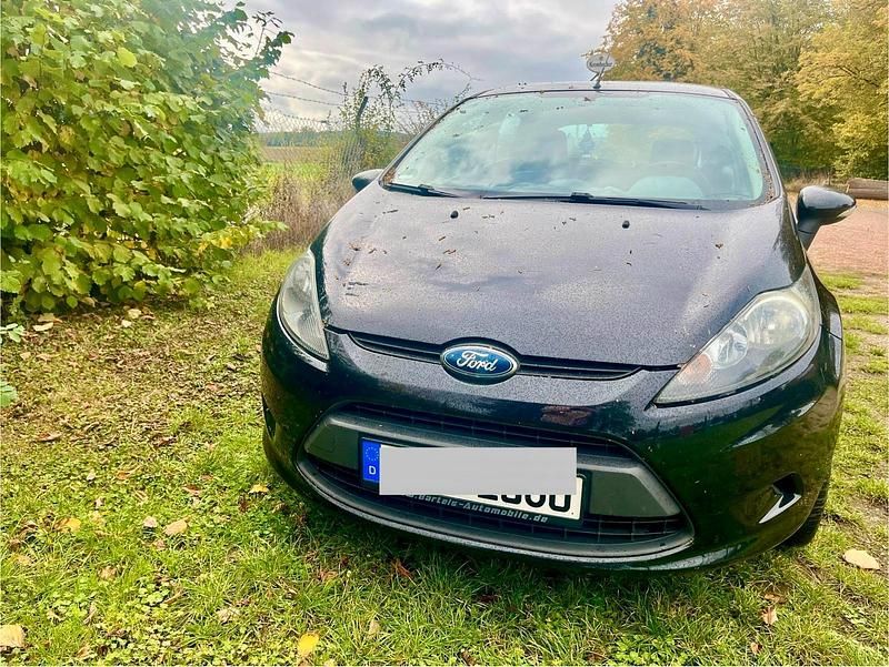 Schwarz Gebraucht 2010 Ford Fiesta Trend Kleinwagen | 2.650 € (Guter Preis) - Bild 1/4