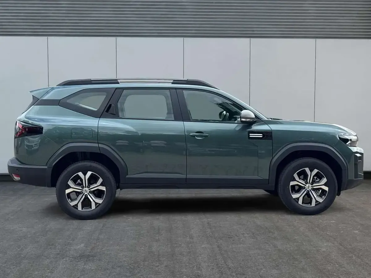 Neu Dacia Bigster Expression 158 PS (116 kW) 2026 Grün SUV