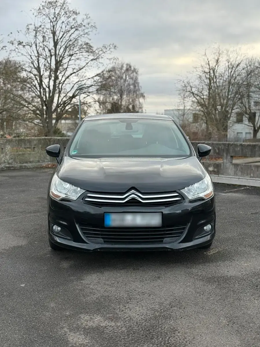 Gebraucht Citroën C4 120 PS (88 kW) 2011 Schwarz Limousine