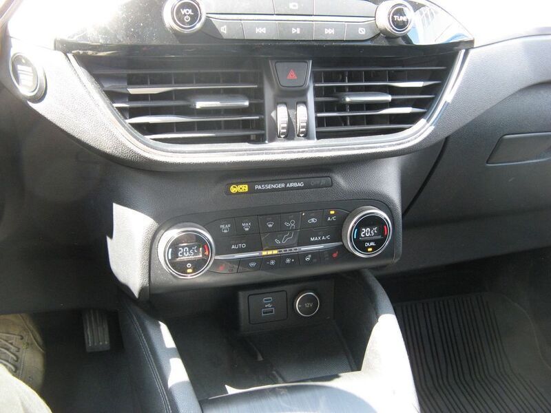 Gebraucht Ford Kuga Titanium 190 PS (139 kW) 2020 Grau SUV