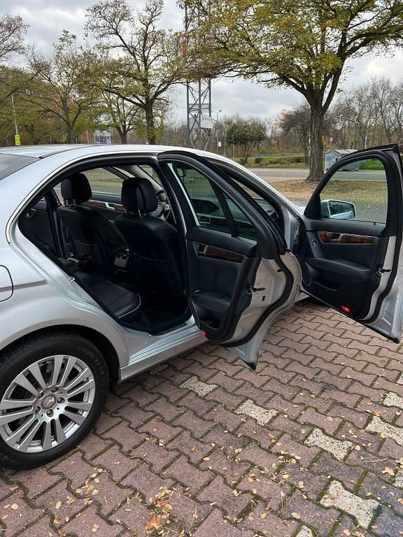 Gebraucht Mercedes 220 170 PS (125 kW) 2011 Grau Limousine