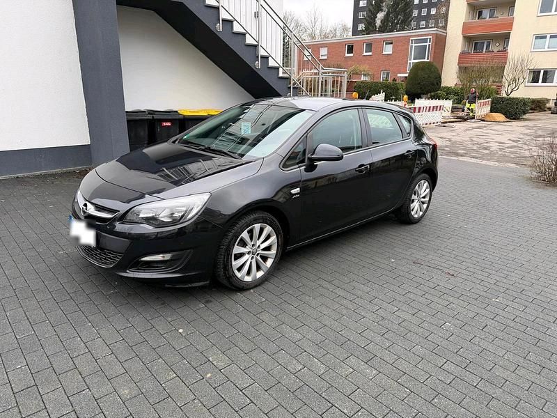 Gebraucht Opel Astra Active 120 PS (88 kW) 2013 Schwarz Limousine