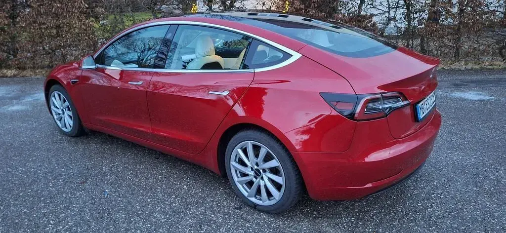 Usado Tesla Model 3 350 kW (476 HP) 2020 Vermelho Sedan