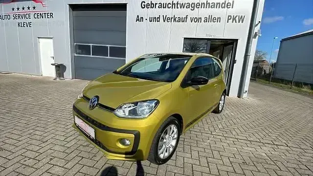 Gebraucht VW up! CLUB 130 PS (95 kW) 2017 Gelb Kleinwagen