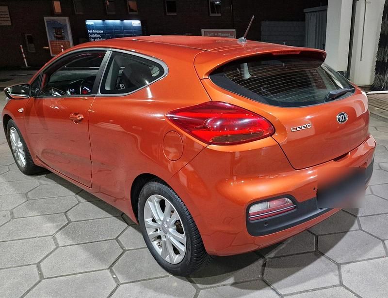 Gebraucht Kia ProCeed GT GT 135 PS (99 kW) 2016 Kleinwagen