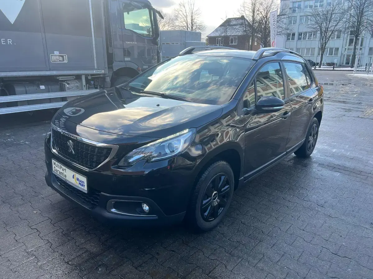 Gebraucht Peugeot 2008 Active 82 PS (60 kW) 2018 SUV