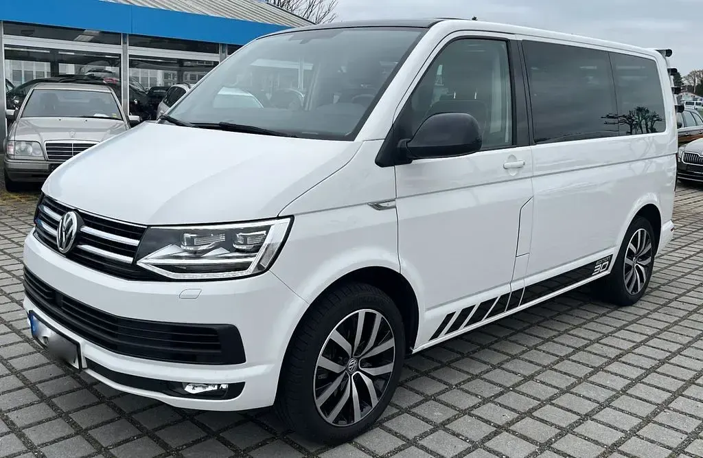Gebraucht VW Multivan 204 PS (150 kW) 2016 Weiß Van / Kleinbus