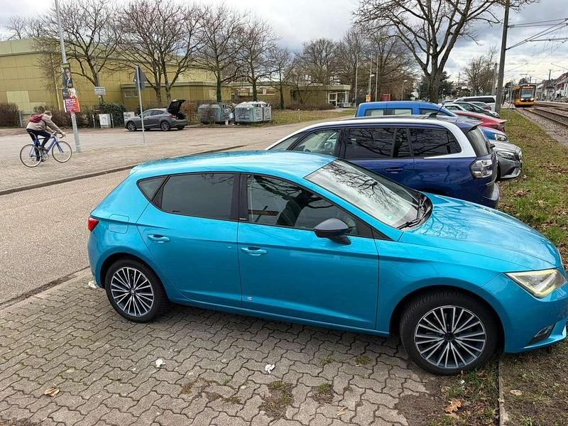 Gebraucht Seat Leon 125 PS (91 kW) 2016 Blau Limousine