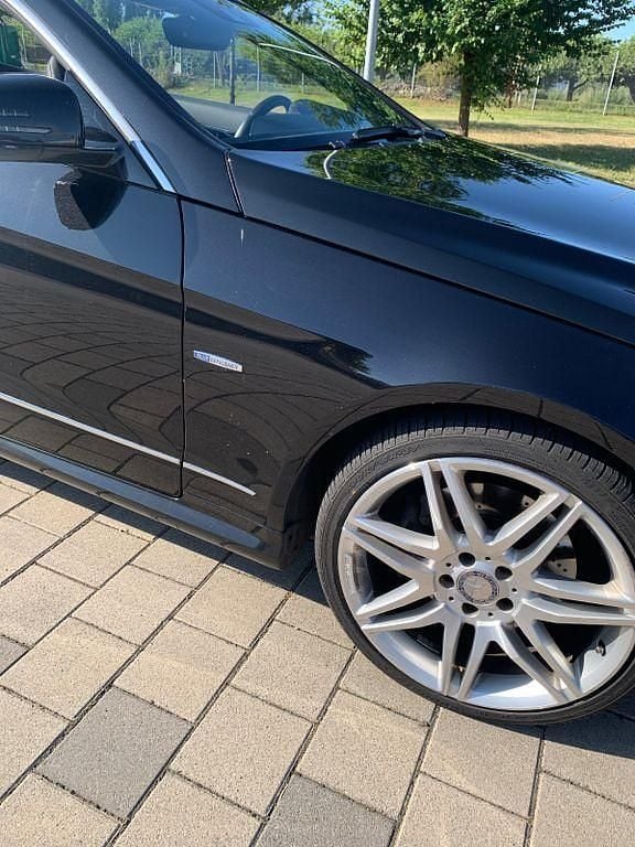 Gebraucht Mercedes E350 AMG 265 PS (194 kW) 2012 Schwarz Cabrio