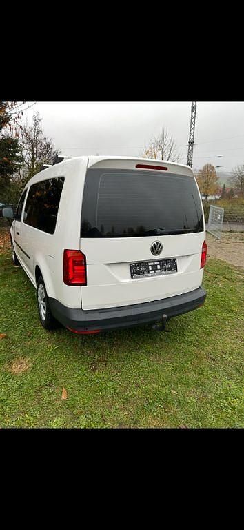 Gebraucht VW Caddy Maxi 102 PS (75 kW) 2019 Weiß Van / Kleinbus