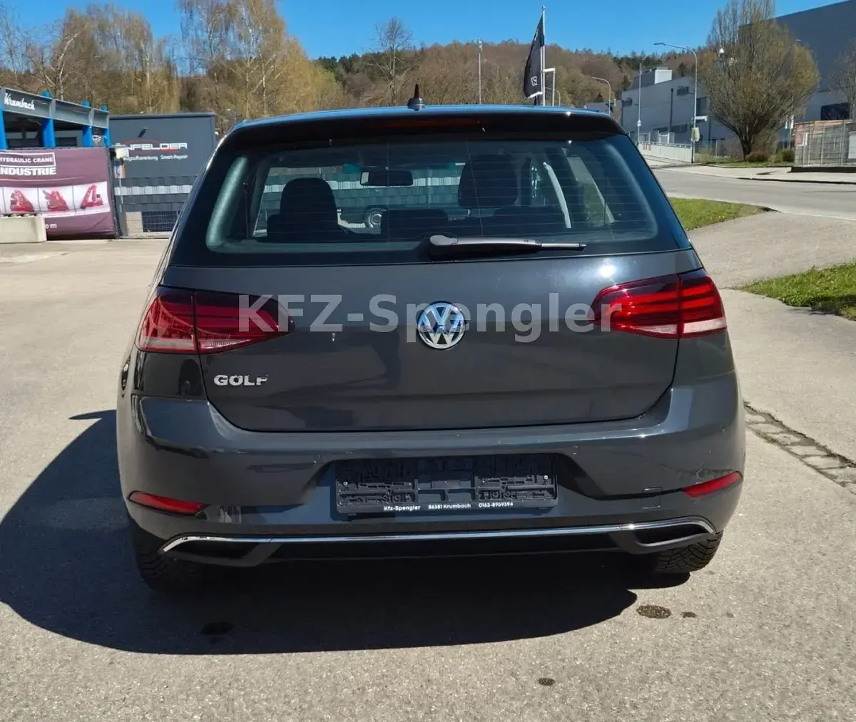 Gebraucht VW Golf VII Comfortline 116 PS (85 kW) 2019 Grau Kleinwagen