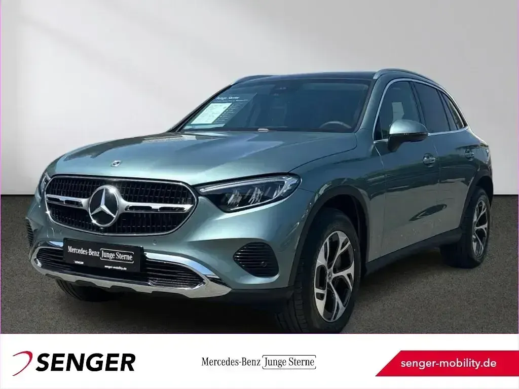 Gebraucht Mercedes GLC300e Avantgarde 204 PS (150 kW) 2025 SUV