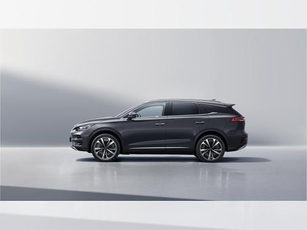 Neu BYD Tang 380 kW (517 PS) 2025 Grau (mountain grey) SUV