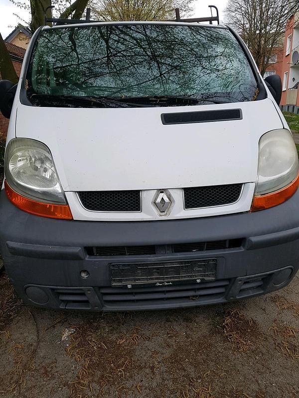 Gebraucht Renault Traffic 135 PS (99 kW) 2006 Weiß Van / Kleinbus