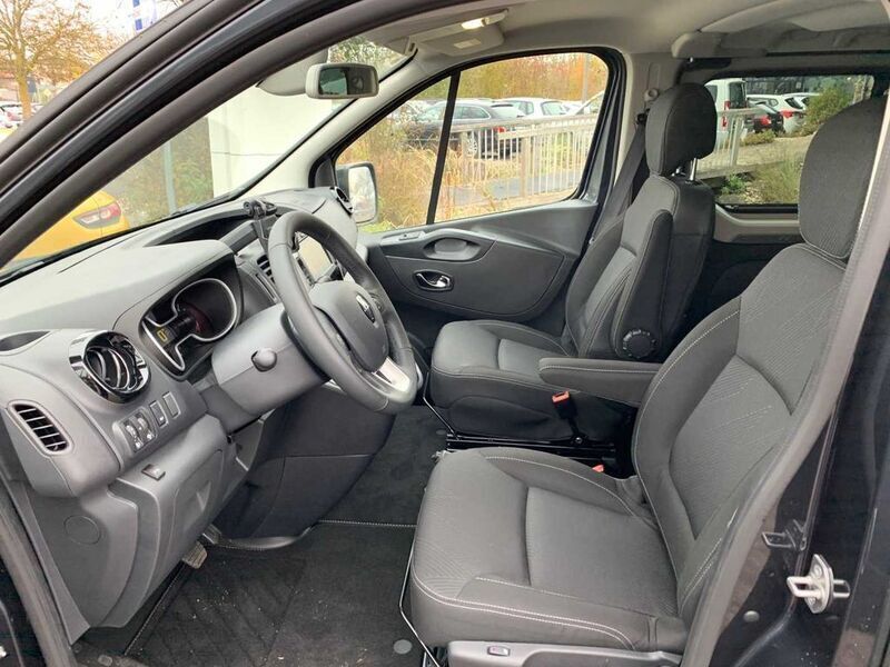 Schwarz Gebraucht 2020 Renault Trafic Van | 37.290 € - Bild 1/3