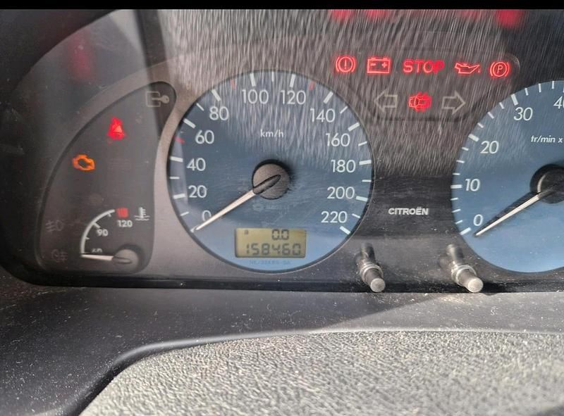 Gebraucht Citroën Xsara 101 PS (74 kW) 2001 Silber Limousine