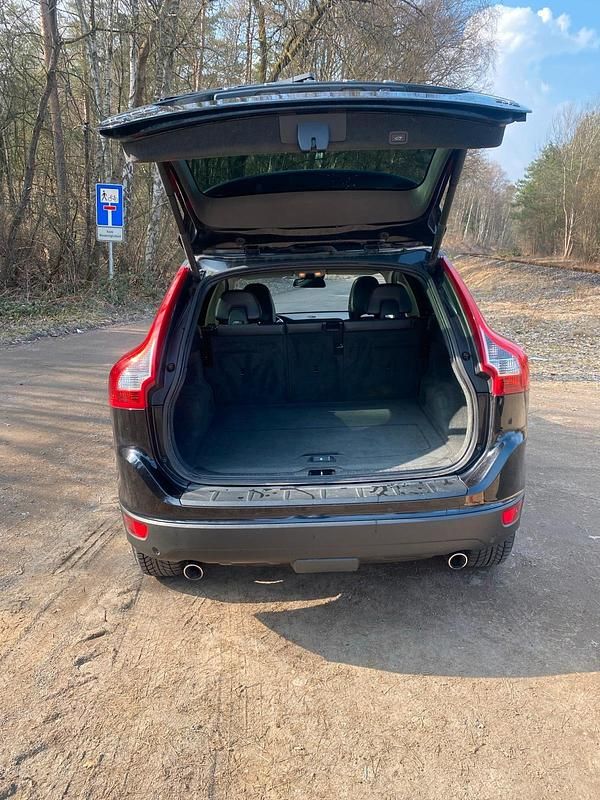 Gebraucht Volvo XC60 214 PS (157 kW) 2012 Schwarz SUV