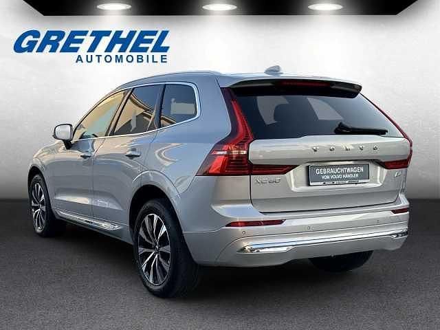 Gebraucht Volvo XC60 145 PS (106 kW) 2022 SUV