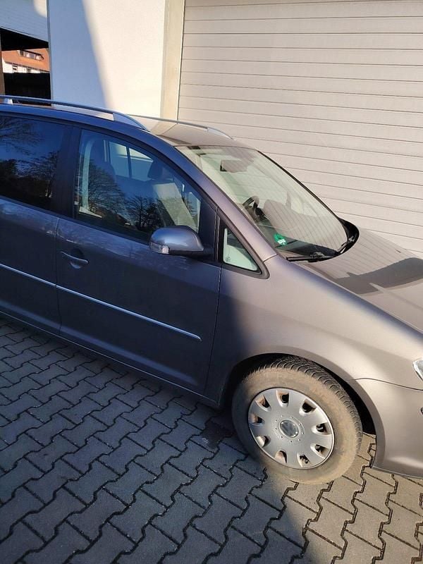 Gebraucht VW Touran 140 PS (102 kW) 2008 Grau Van / Kleinbus