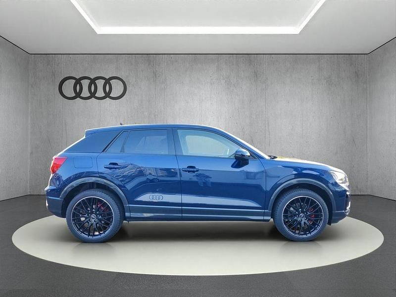 Gebraucht Audi Q2 Advanced 150 PS (110 kW) 2023 Navarrablau metallic SUV