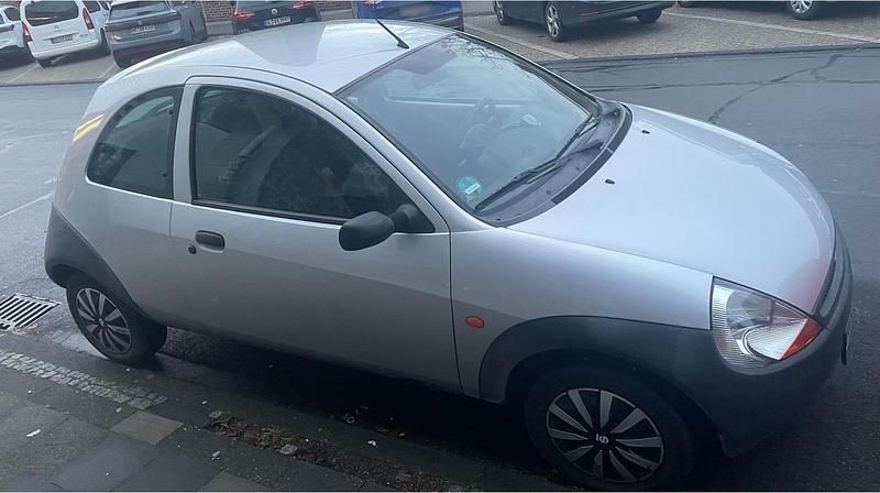 Second-hand Ford Ka 2004 Argintiu Hatchback