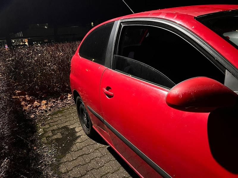 Gebraucht Seat Ibiza 75 PS (55 kW) 2006 Rot Kleinwagen
