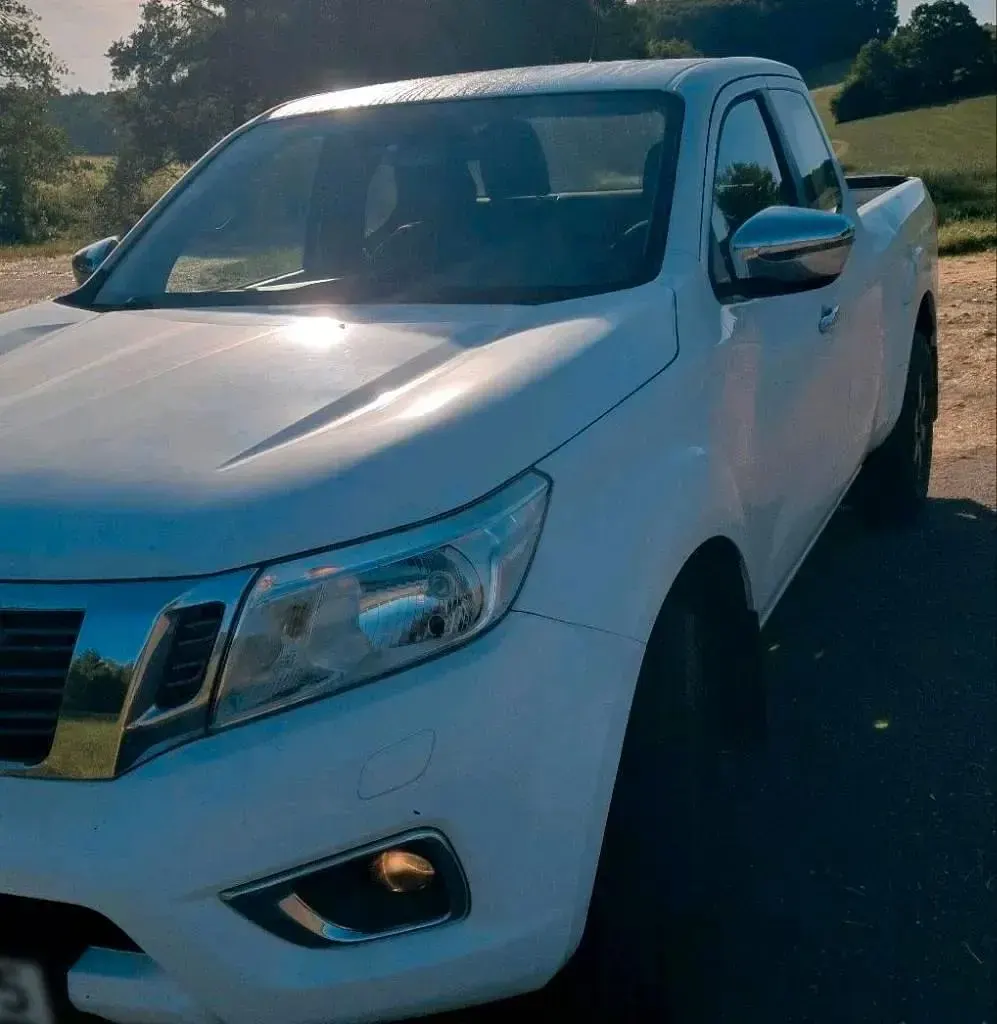 Gebraucht Nissan Navara 160 PS (117 kW) 2015 Weiß Pickup