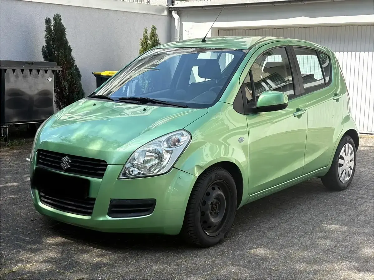Gebraucht Suzuki Splash 86 PS (63 kW) 2009 Grün Kleinwagen