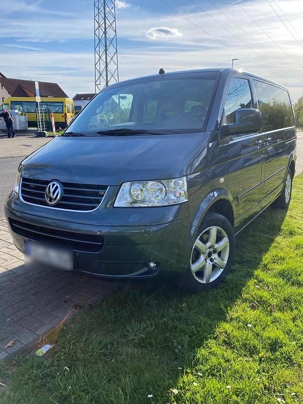 Usata VW Multivan 2008 Grigio Monovolume