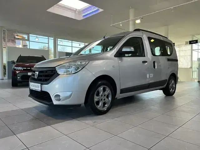 Gebraucht Dacia Dokker Celebration 116 PS (85 kW) 2015 Grau Van / Kleinbus