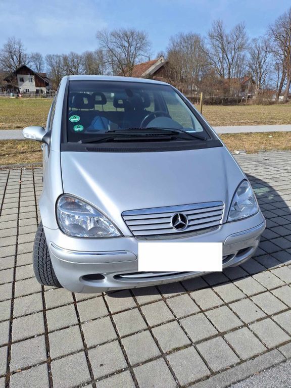 Silber Gebraucht 2003 Mercedes A160 Van / Kleinbus | 1.800 € (Fairer Preis) - Bild 1/4