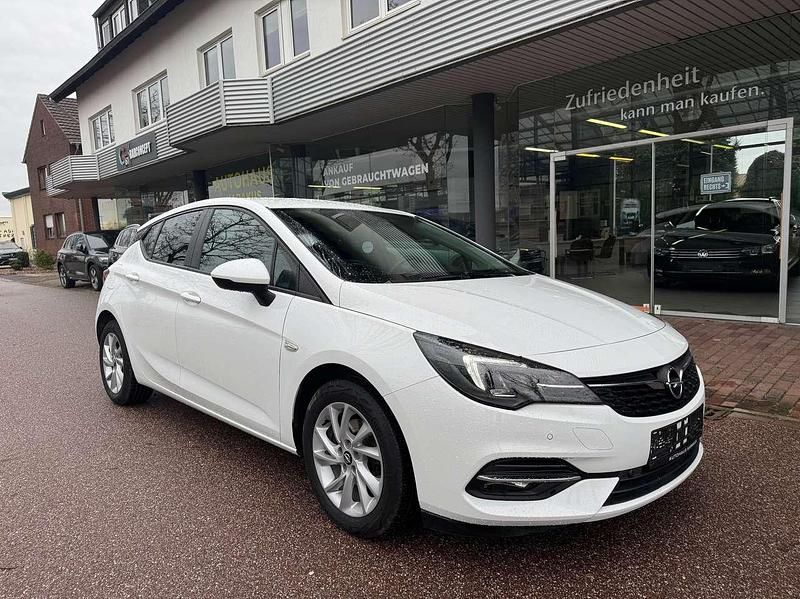 Gebraucht Opel Astra Edition 131 PS (96 kW) 2020 Weiß Kleinwagen