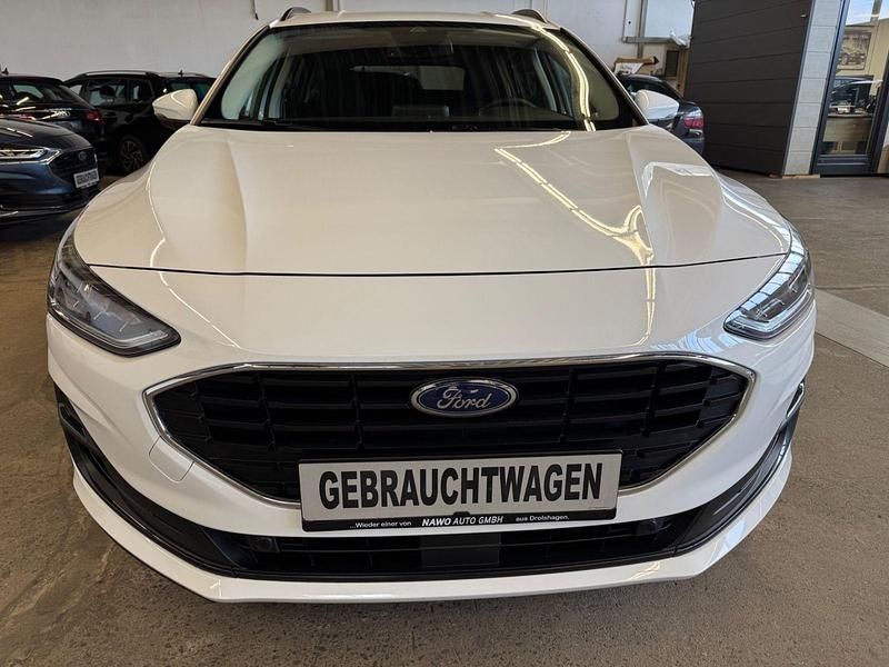 Gebraucht Ford Focus Cool & Connect 120 PS (88 kW) 2022 Weiß Kombi