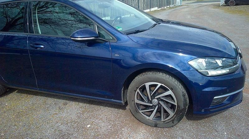 Gebraucht VW Golf VII Join 86 PS (63 kW) 2019 Blau Limousine