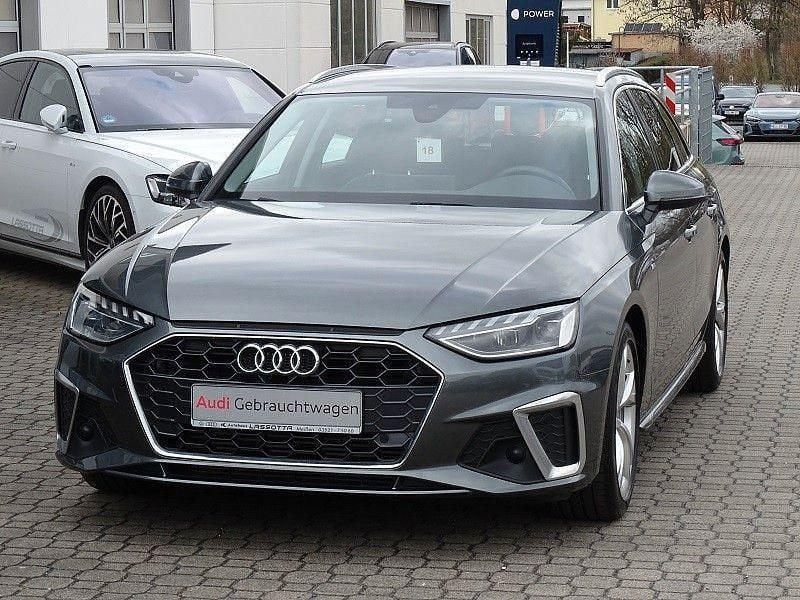 Gebraucht Audi A4 S-Line 204 PS (150 kW) 2023 Grau Kombi