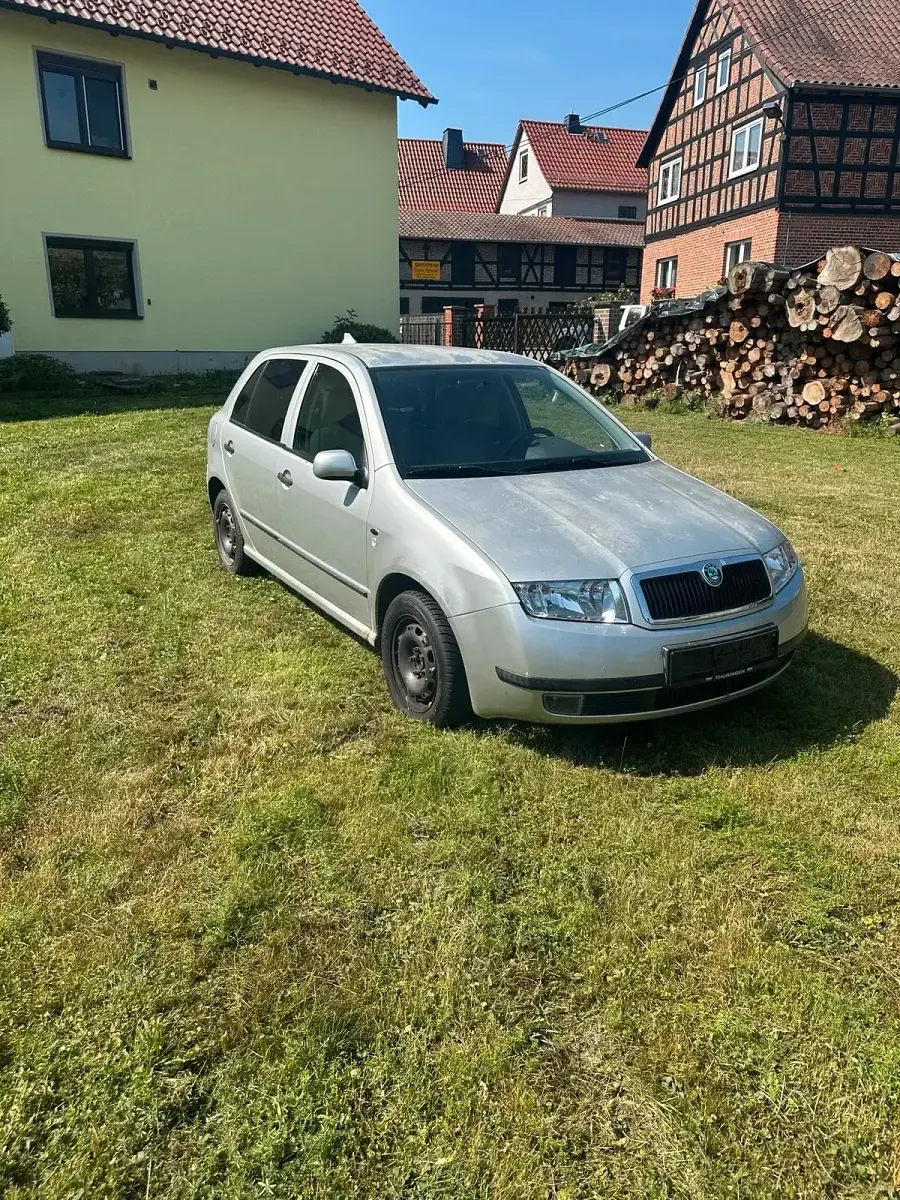 Gebraucht Skoda Fabia 75 PS (55 kW) 2000 Silber Kleinwagen