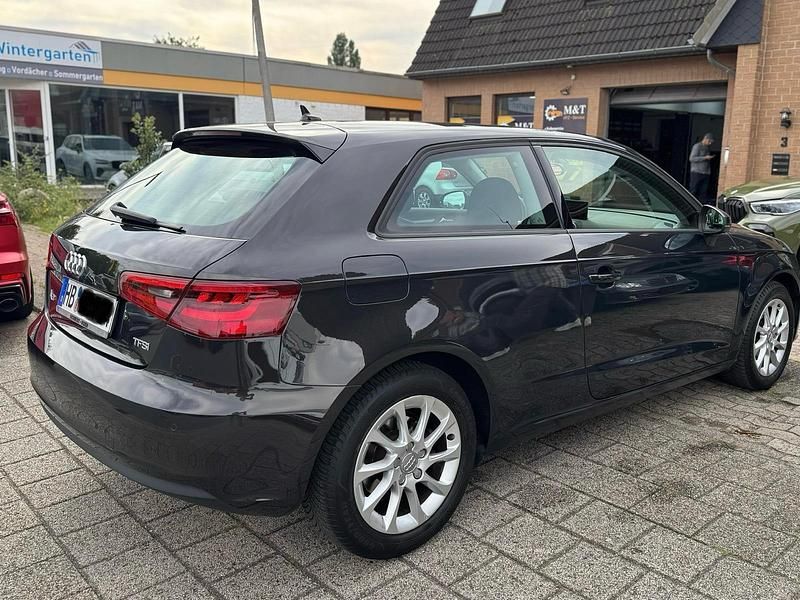 Gebraucht Audi A3 Attraction 122 PS (89 kW) 2014 Braun Kombi