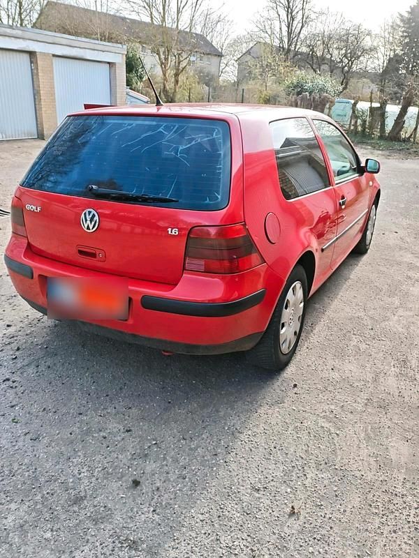 Gebraucht VW Golf 101 PS (74 kW) 2000 Rot Coupé