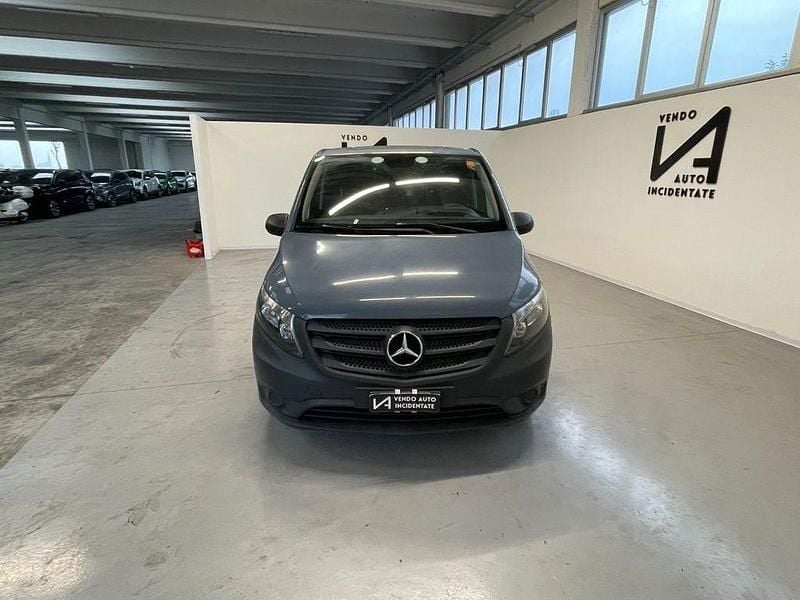 Usata Mercedes e-Vito 69 kW (95 CV) 2020 Blu Monovolume