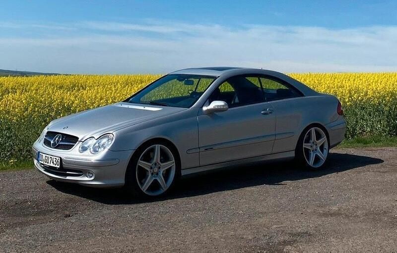 Silber Gebraucht 2004 Mercedes CLK500 Avantgarde Coupé | 11.500 € (Etwas zu teuer) - Bild 1/4
