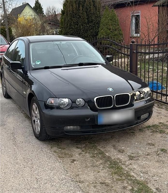Gebraucht BMW 316 115 PS (84 kW) 2002 Schwarz Coupé